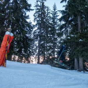 Presque un hors-piste en descendant dans les sapins vers Plagne Montalbert