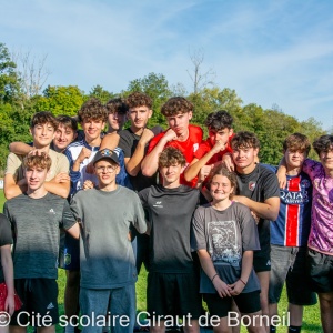 Les élèves de l'option EPS de 1re, investis dans la mise en place et l'encadrement du cross